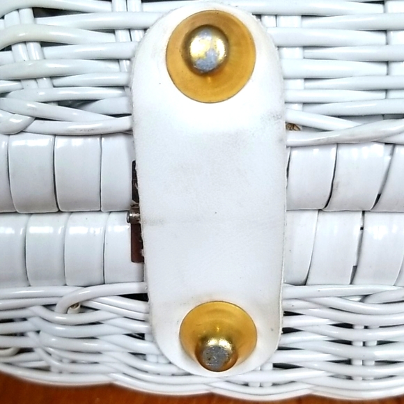 Vintage Princess Charming by Atlas Woven Wicker Rattan Floral Design Box Handbag - Picture 11 of 16